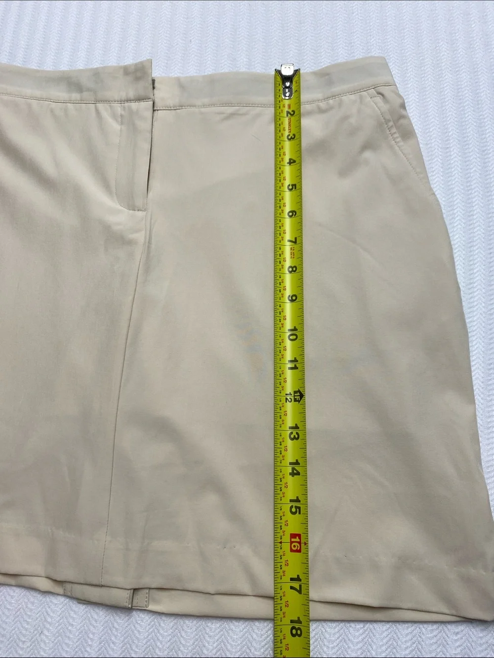 IZOD Golf Performance Skort | Beige | Built-In Shorts | Side Pockets | Size 8